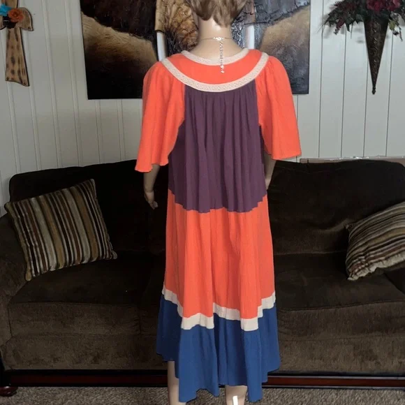 Go Softly Patio • Vintage • Boho • Orange/ Beige/Purple • Small •  Nightgown - Picture 15 of 16